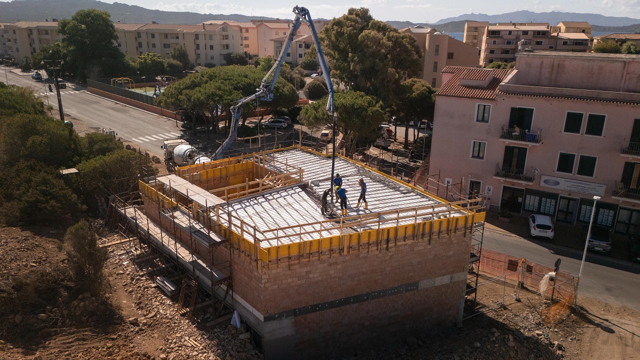 4e5f1c60-4c8d-45be-8567-59fda35de82b